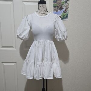 En Saison Puff Sleeves Mini Dress White, Size Medium, Modest Minimalist Vacation